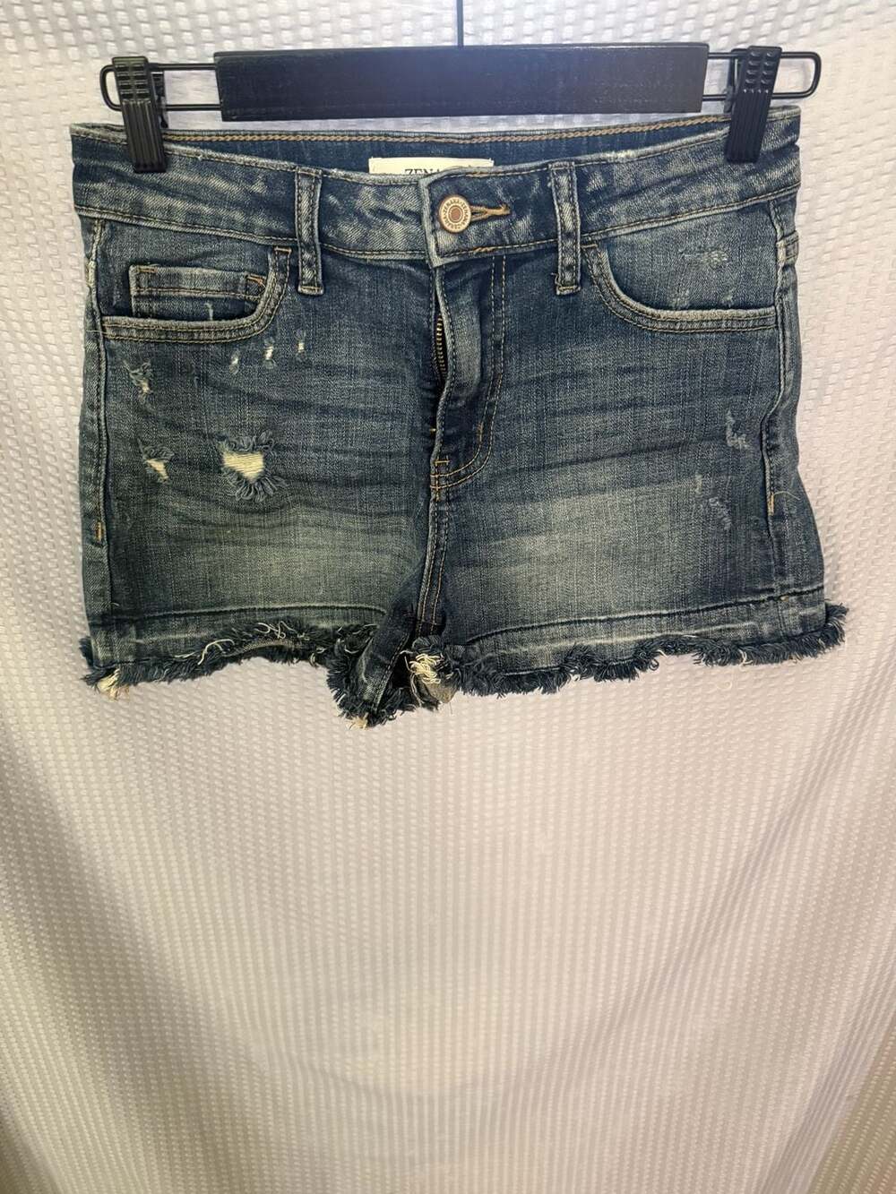 Zenana Distressed Frayed Hem Denim Shorts Size S